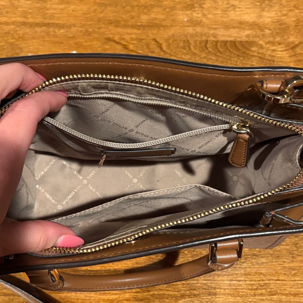 Michael Kors Brown Crossbody Bag - Picture 3 of 8